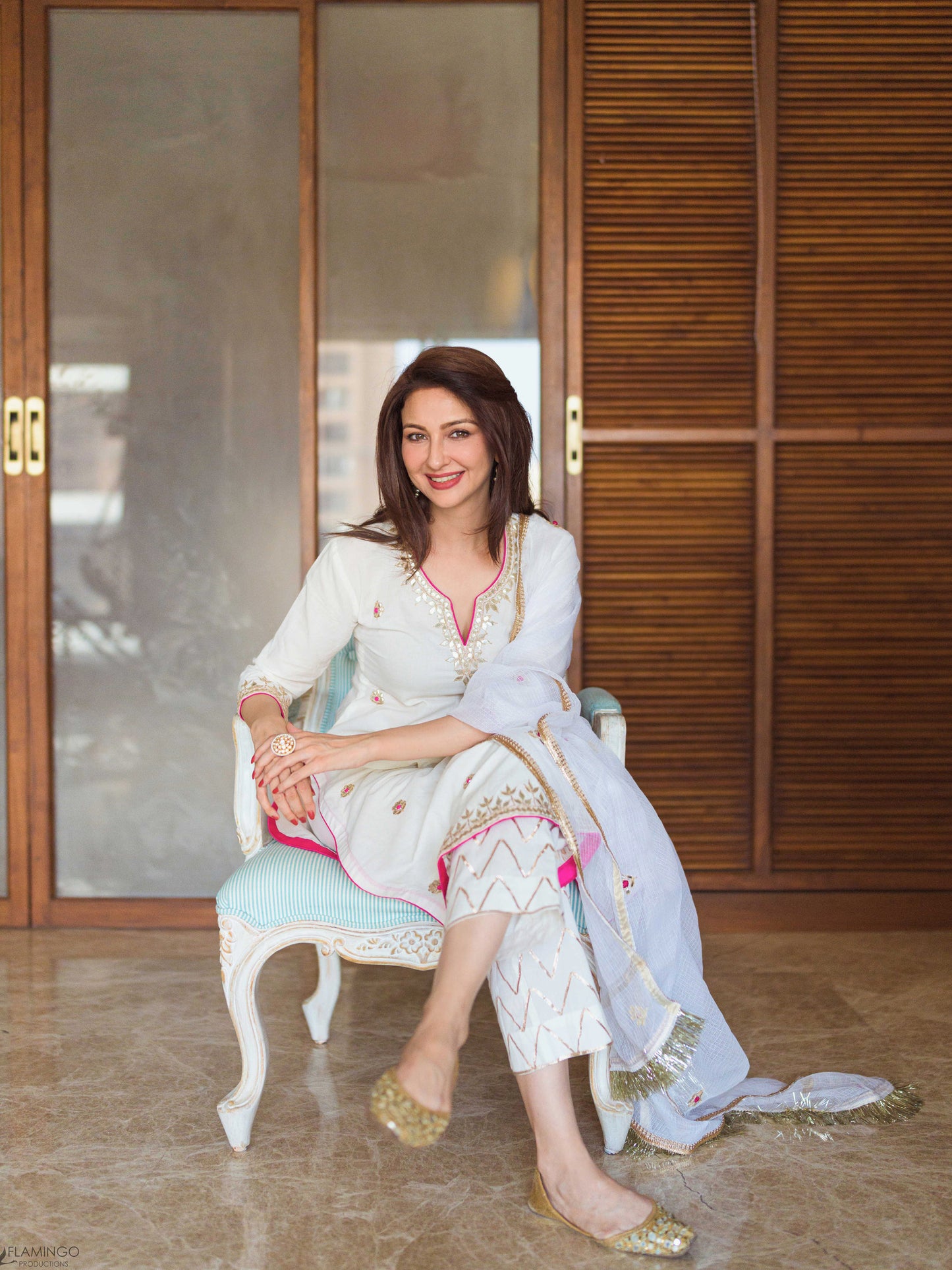 Saumya Tandon in Set of 3 Consists of Kurta, Dupatta and Pants