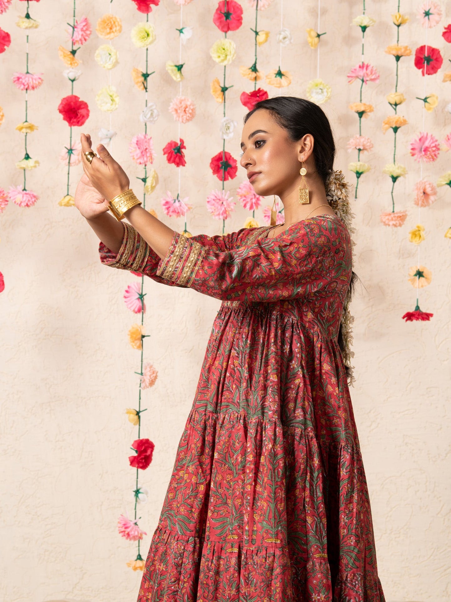 Sitara Mughal Baagh Kurta Set Peach