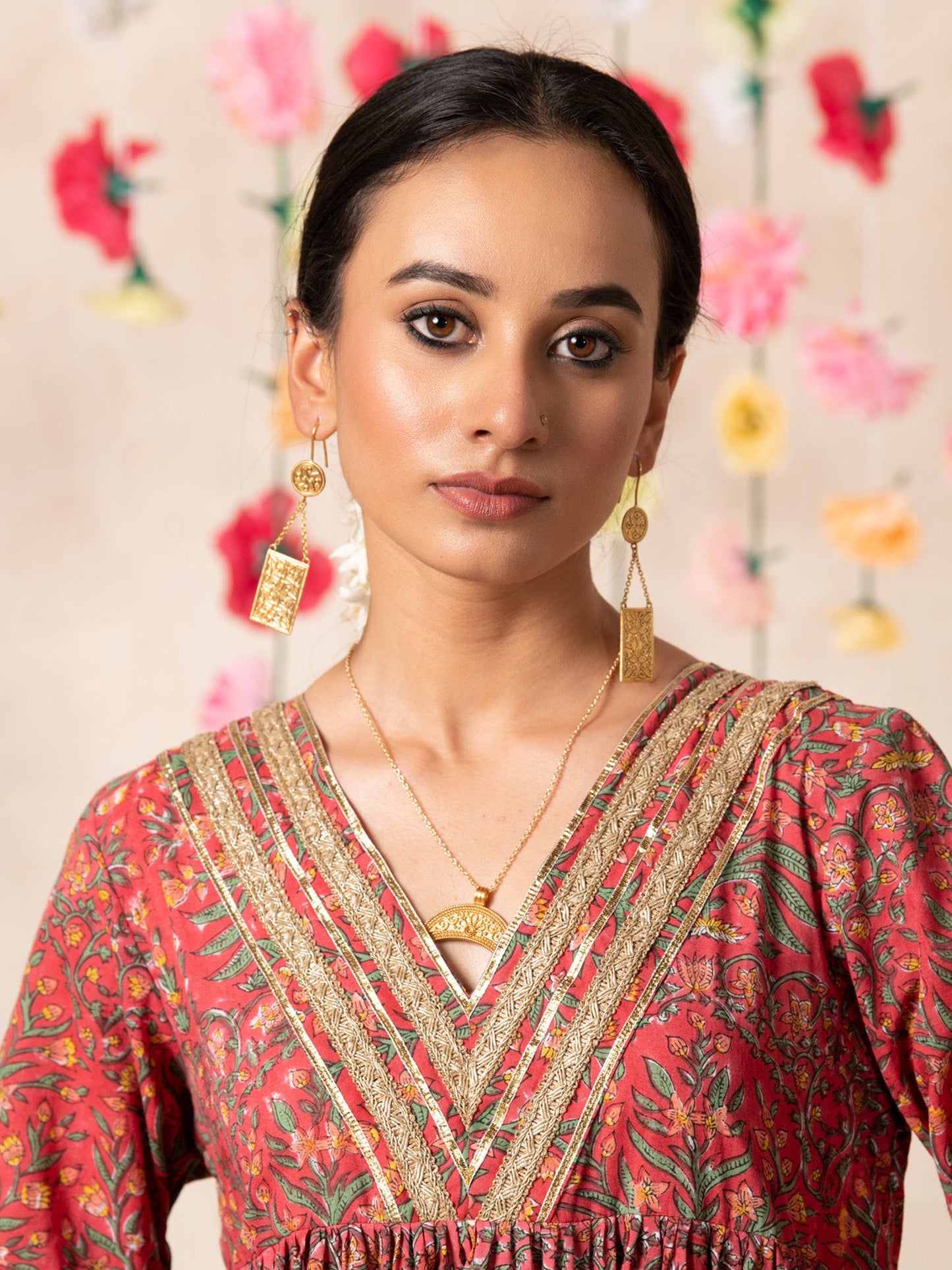 Sitara Mughal Baagh Kurta Set Peach