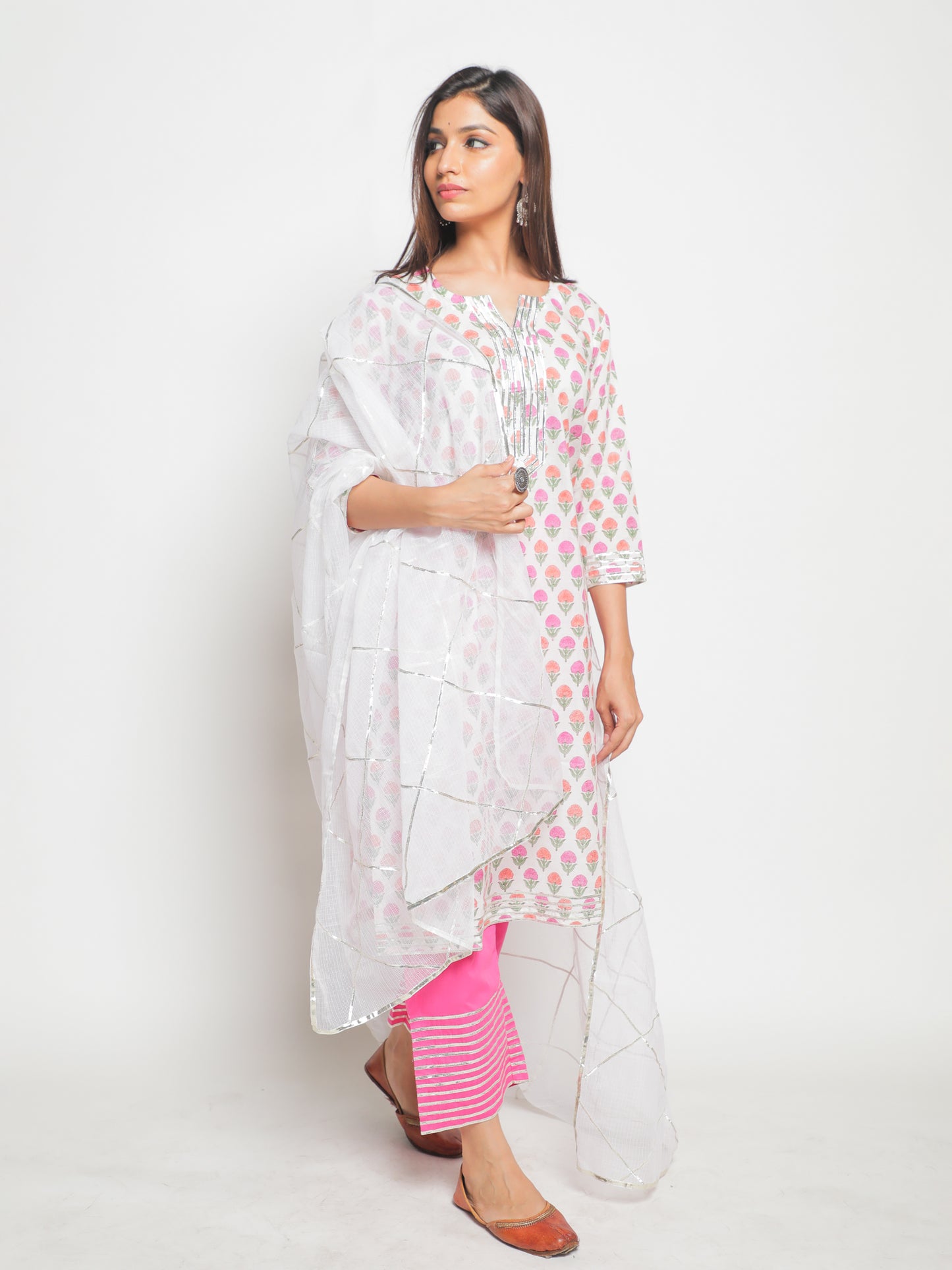 Guldastan Gulabo Pant Set
