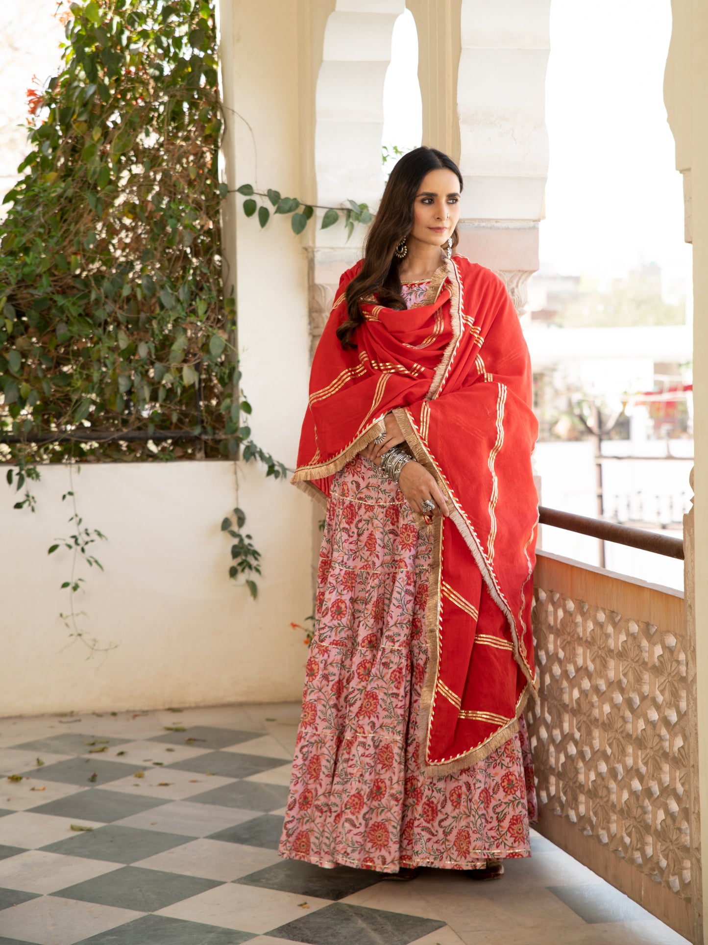 Chaand Inaya Gudhal Skirt Set RTS