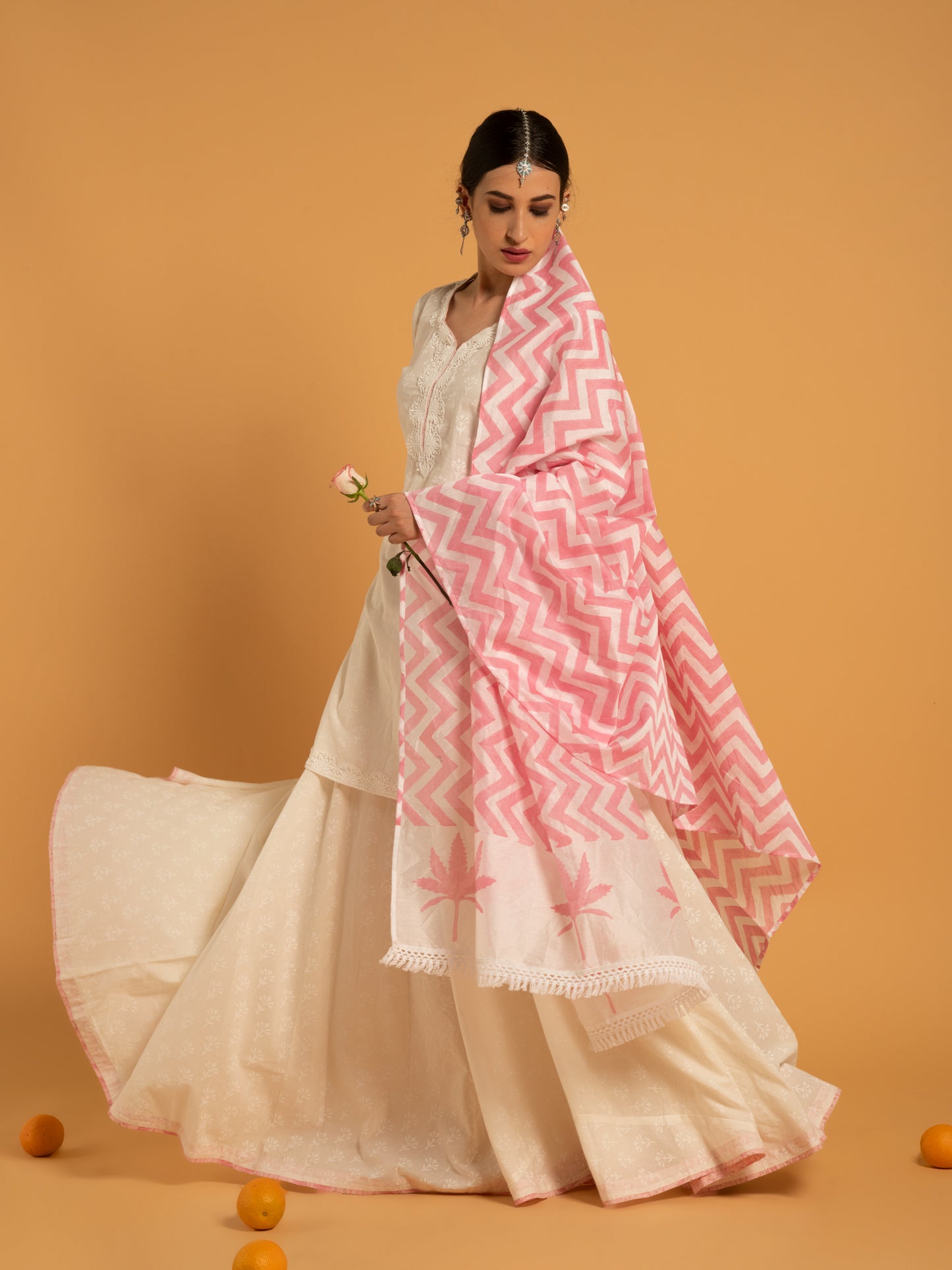 Mandakini Shwet Kurta, Skirt Chanderi Dupatta RTS