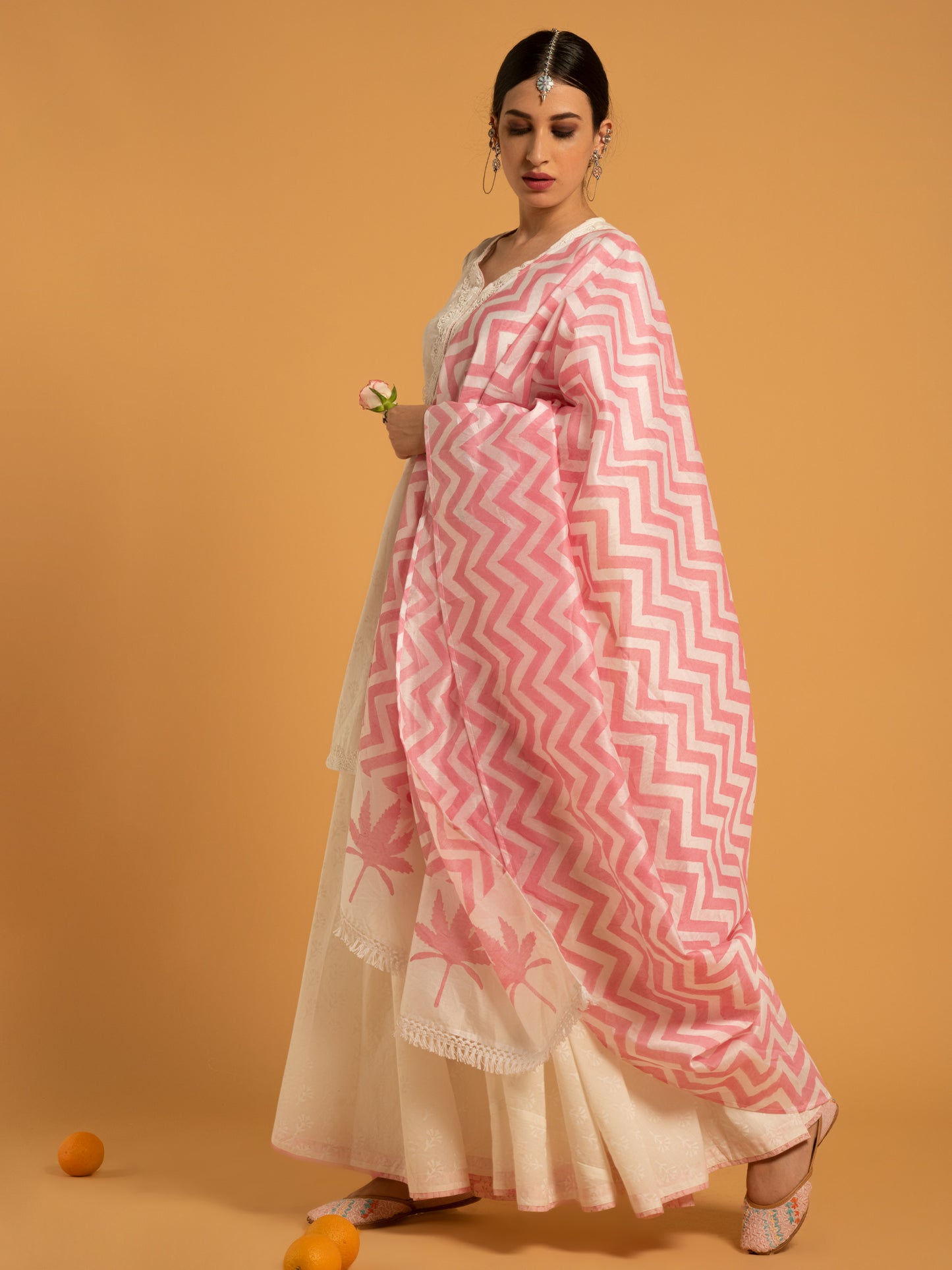 Mandakini Shwet Kurta, Skirt Chanderi Dupatta RTS