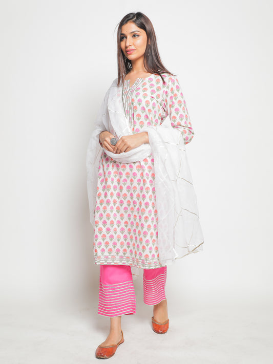 Guldastan Gulabo Pant Set