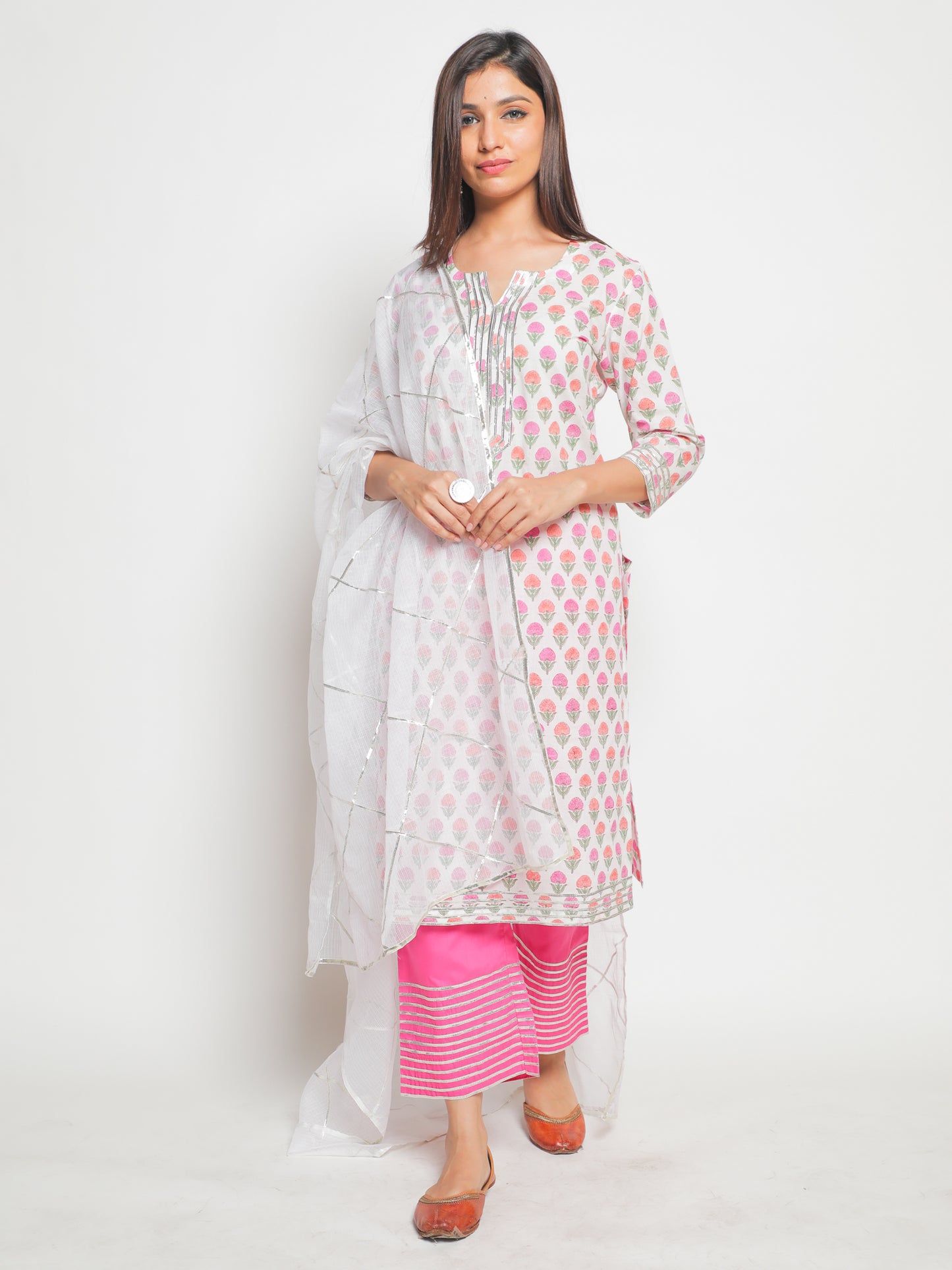Guldastan Gulabo Pant Set
