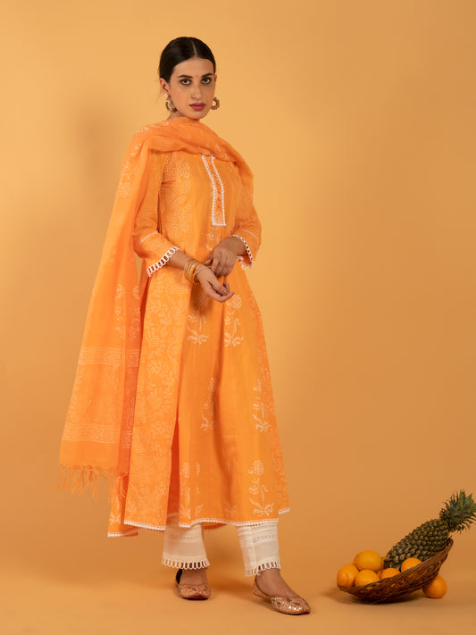 Narangi Khari Orange Kaldiar Kurta Set