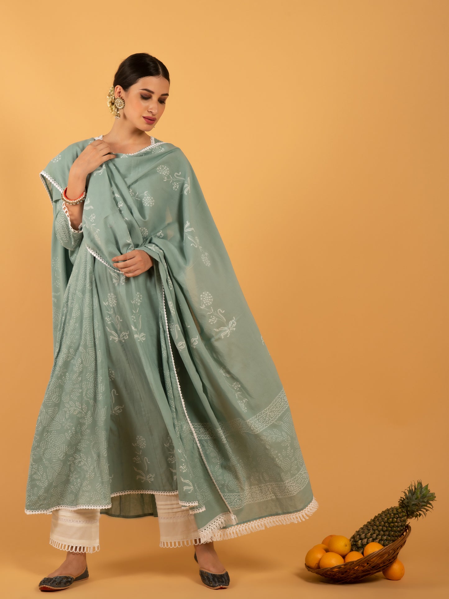 Harita Khari Kurta White Pants Mulmul Dupatta