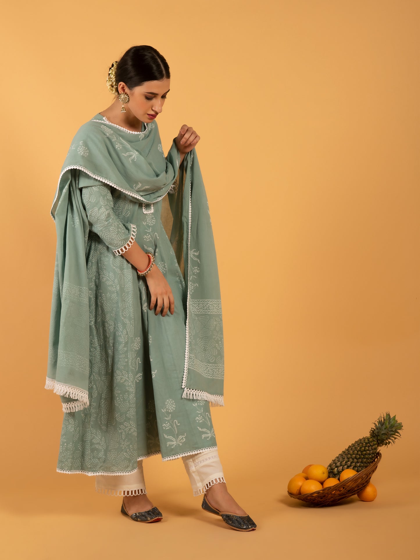 Harita Khari Kurta White Pants Mulmul Dupatta