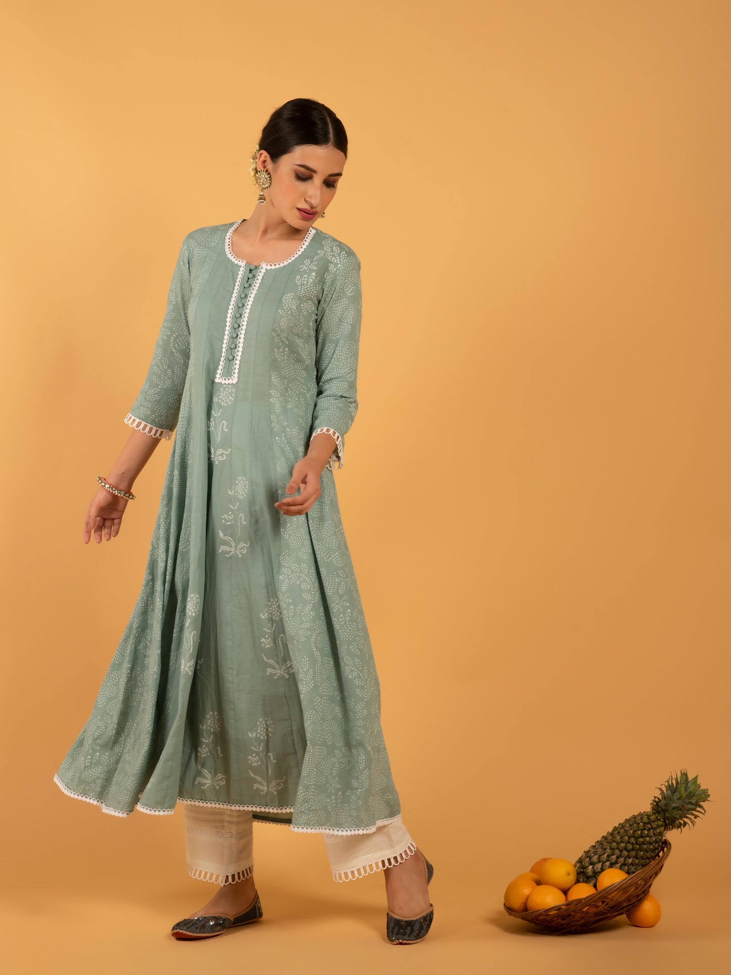 Harita Khari Kurta White Pants Mulmul Dupatta
