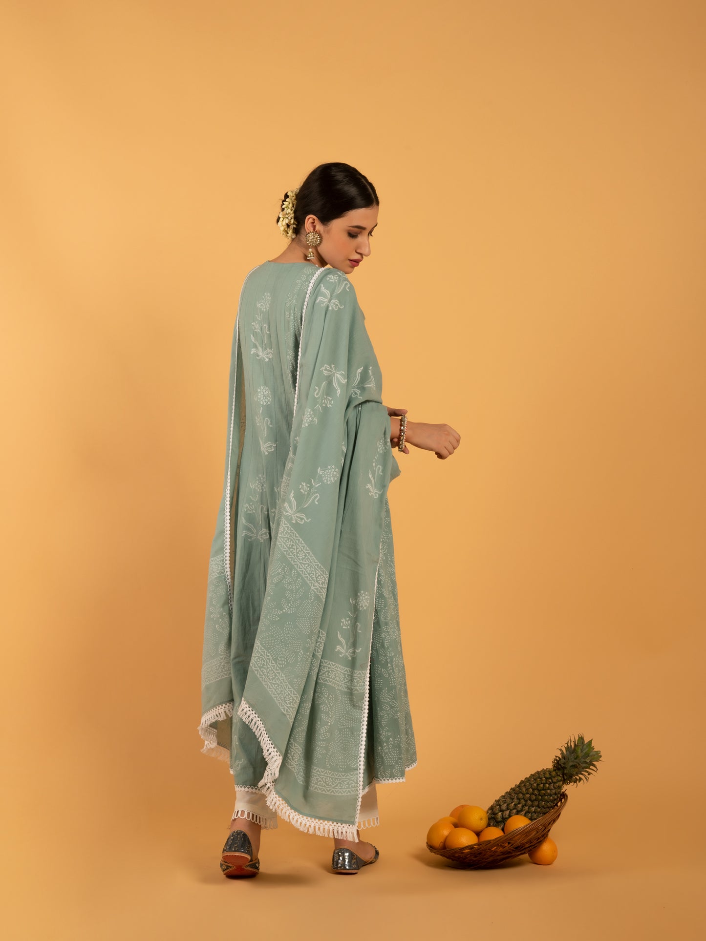 Harita Khari Kurta White Pants Mulmul Dupatta