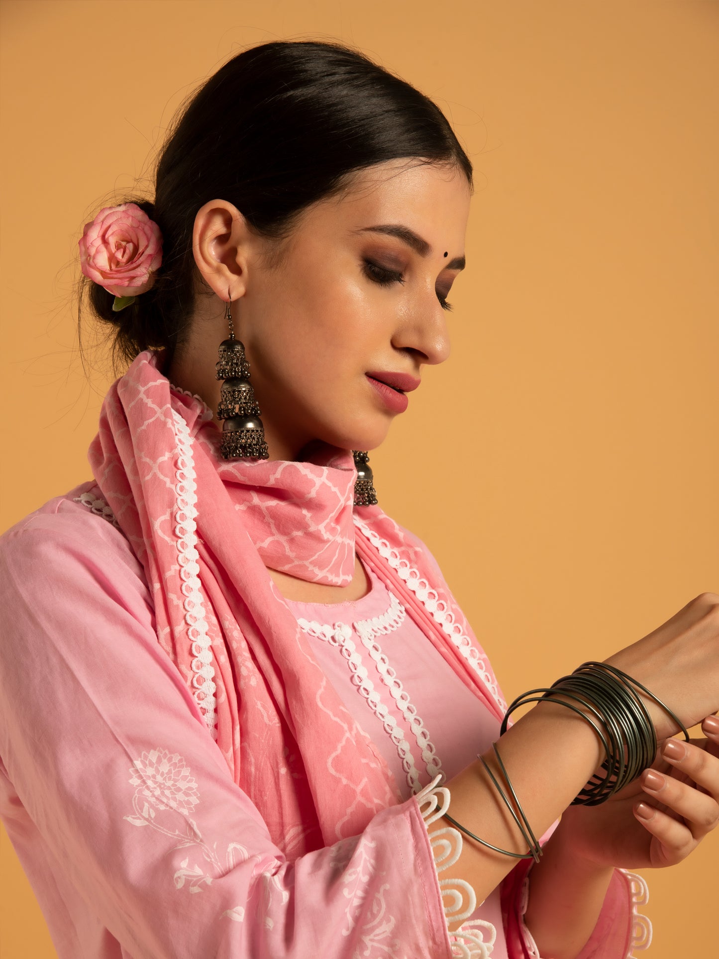 Gulaab Khari Pink Printed Cotton Suit Mulmul Dupatta