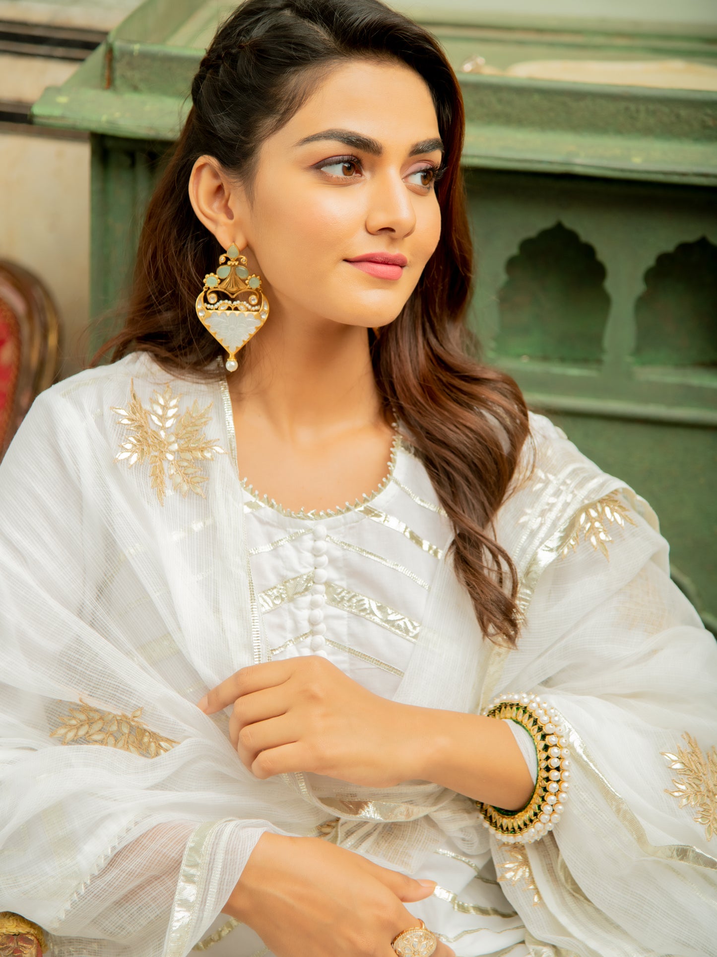 Noor Shwet Gota Work Lehriya Set