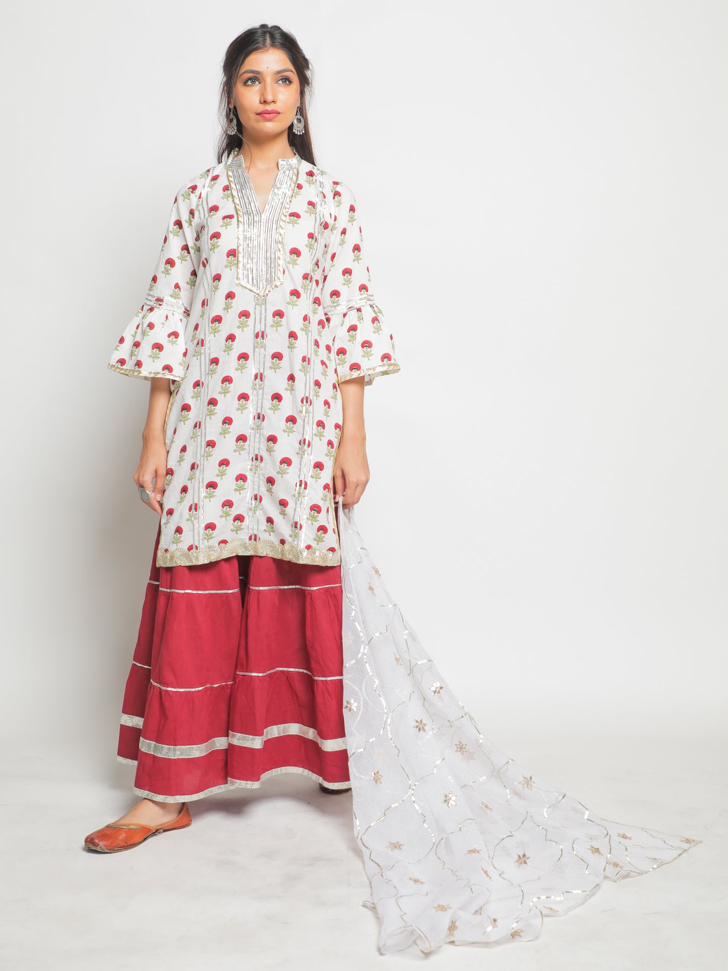 Gainda Phool Sharara