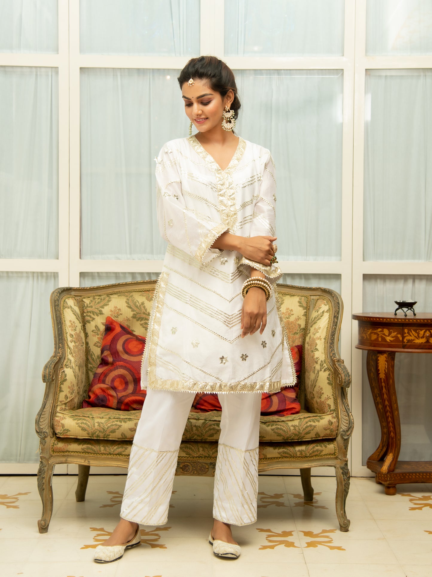 Noor Swetambari Gota Work Set