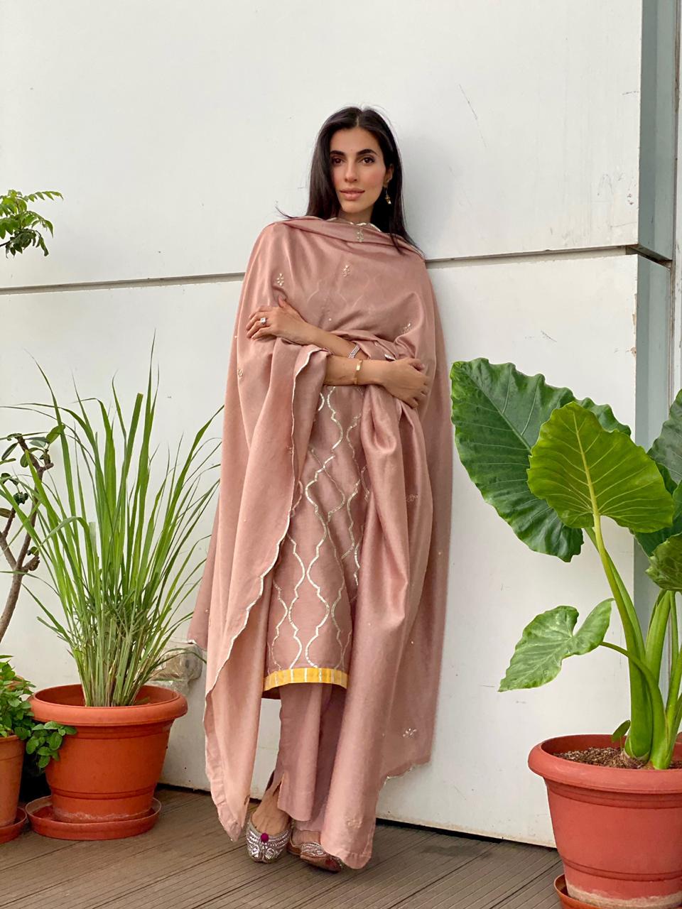 Prerna Goel in Set of 3 Consists of Kurta, Dupatta and Pants