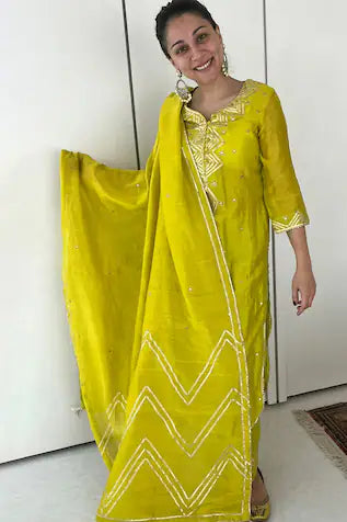 Zara Panna Chanderi Silk Kurta Pant Set