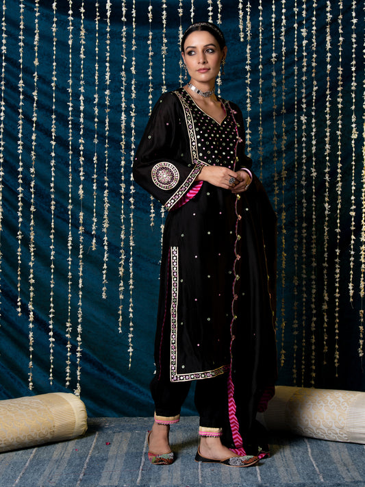 Hunar Ragini Kurta Set RTS