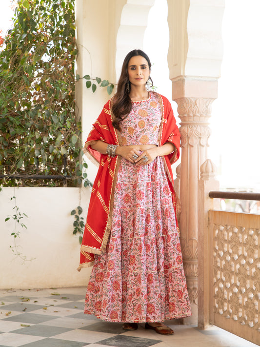 Chaand Inaya Gudhal Skirt Set RTS